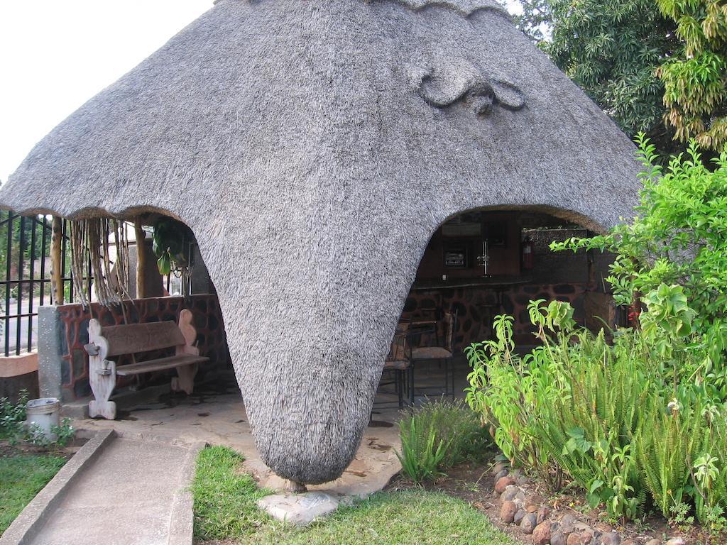 The Stone Guest House Ливингстон Экстерьер фото