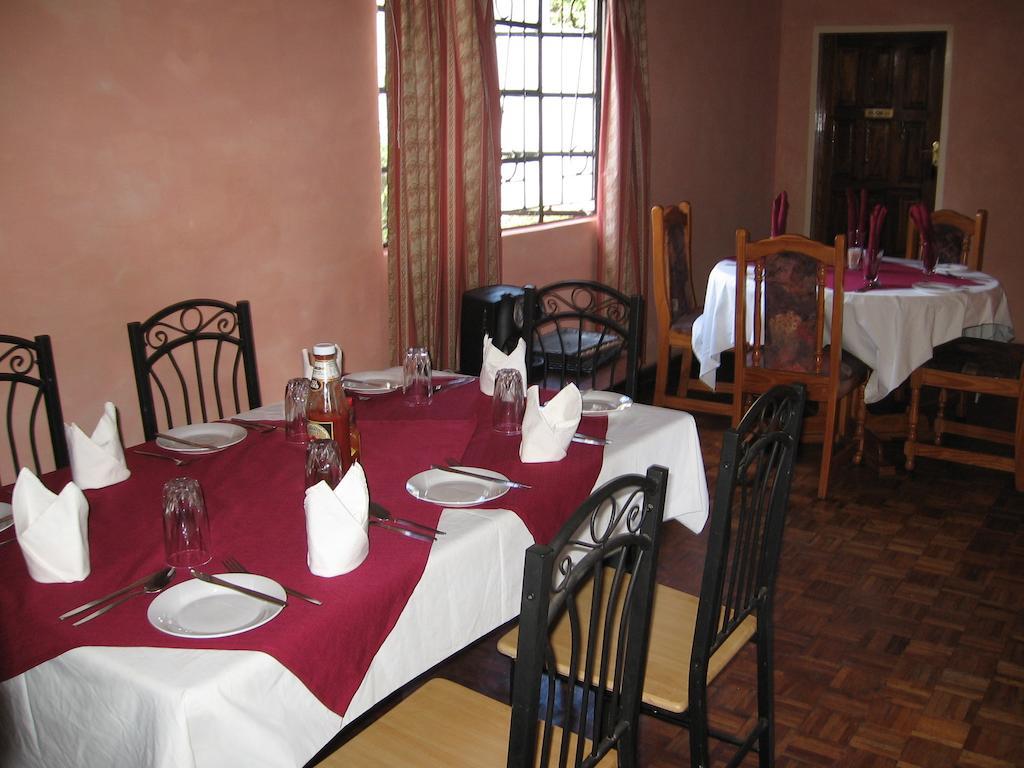 The Stone Guest House Ливингстон Экстерьер фото