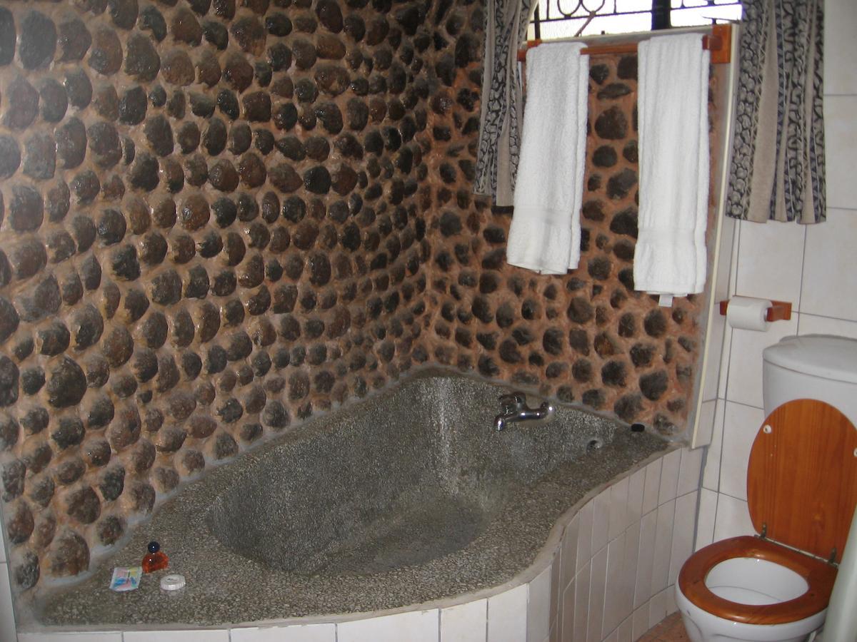The Stone Guest House Ливингстон Номер фото